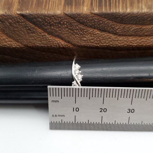 Size 7.25 925 Sterling Silver Odd Double Sided Style CZ Ring - Picture 5 of 6